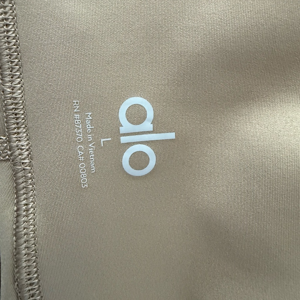 SOLD Alo Yoga Airlift Legging size L Color Gravel New Without Tags. - Picture 4 of 5